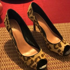 Vince Camuto leopard print heel